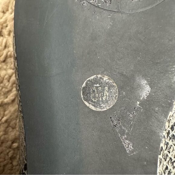 Tory Burch Ballet Tribal Smoke Flat Verbena Snake Bow Round Cap Toe | Size 8 - Picture 10 of 12